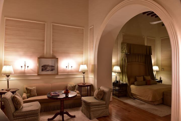Room 3 of 53