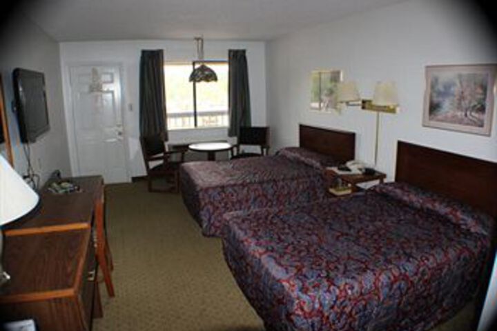 Room 7 of 13