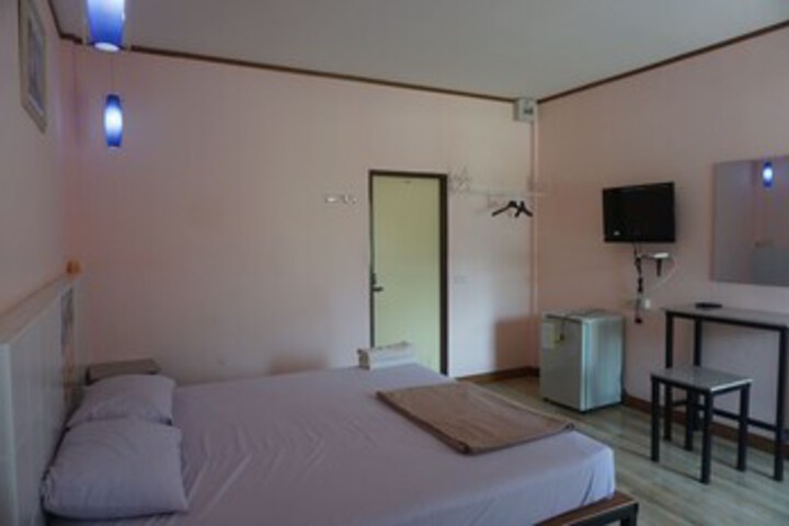 Room 15 of 26