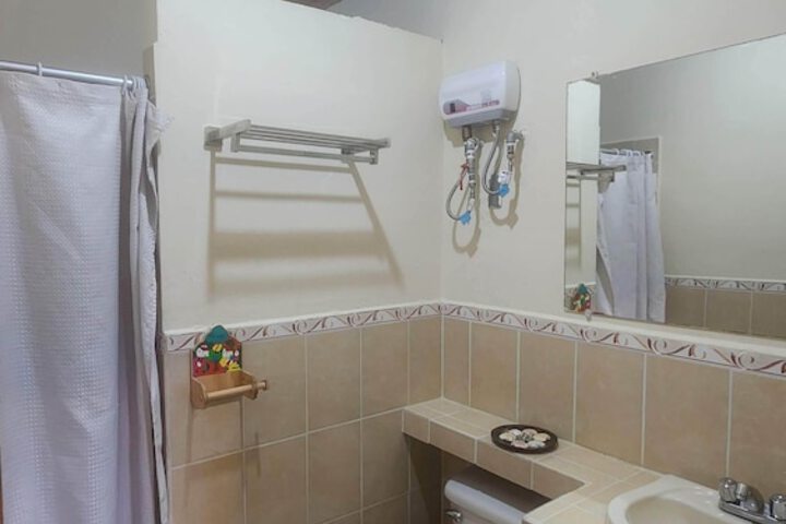 Room 32 of 53