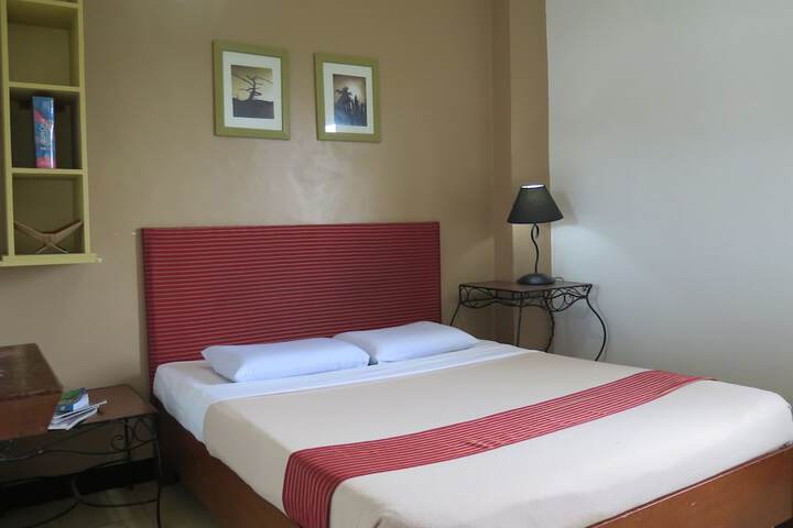 Room 7 of 25