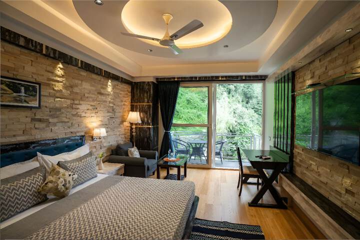 Room 20 of 76