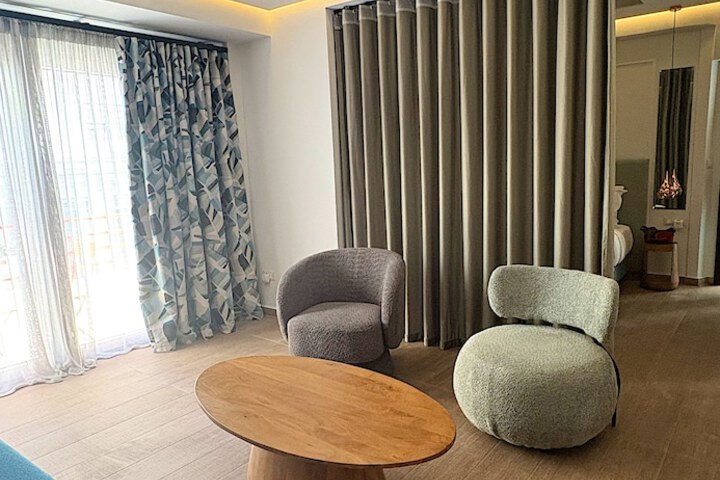 Room 60 of 83