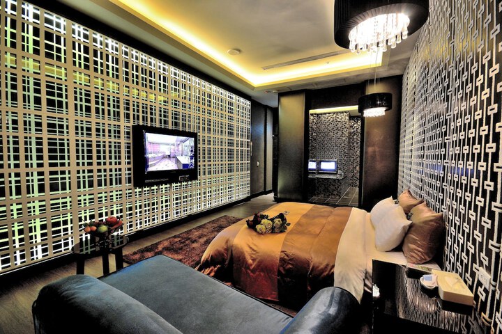 Room 7 of 57