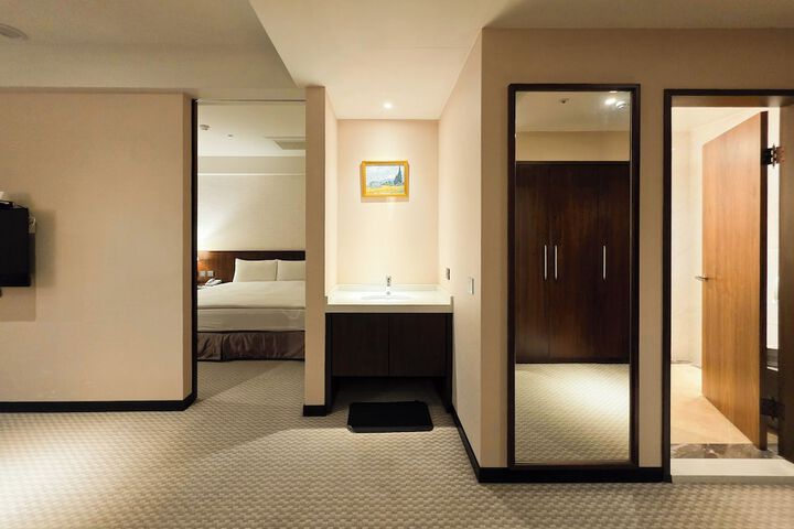 Room 56 of 120