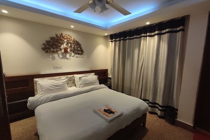 Room 14 of 26