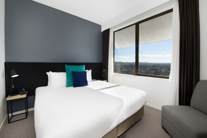 Room 44 of 71
