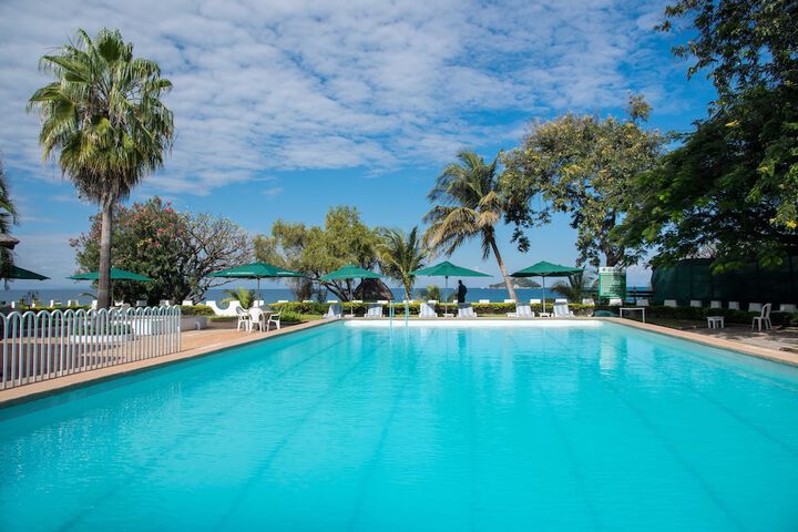 Pools & Facilities