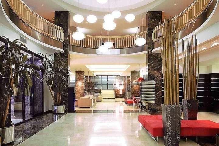 Lobby Photos