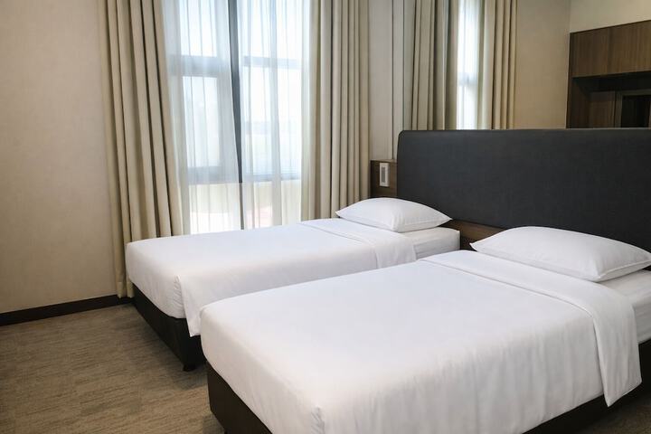 Room 50 of 104