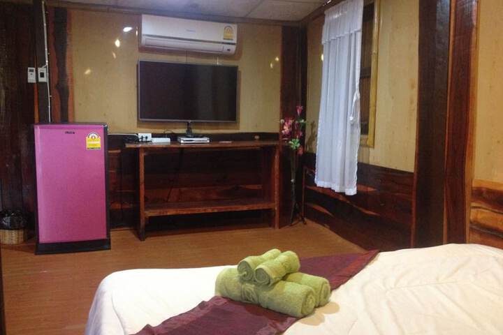 Room 12 of 41