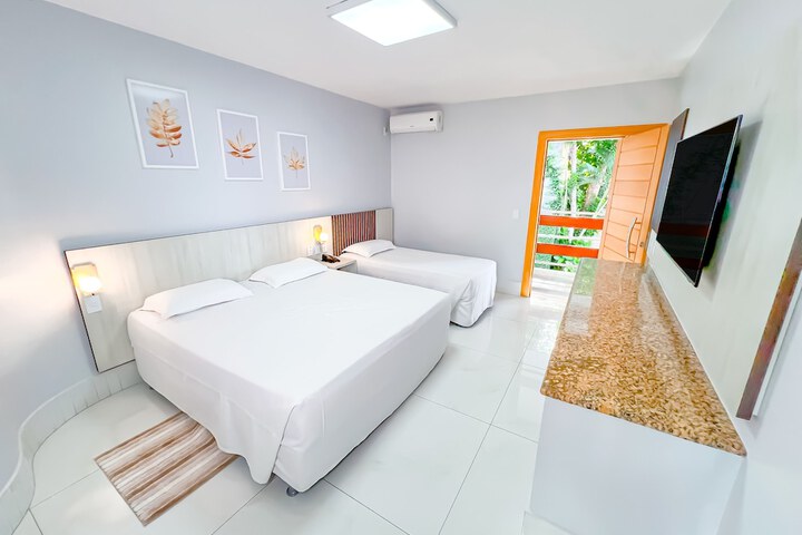 Room 4 of 34