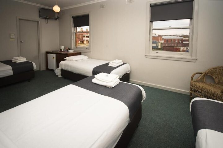 Room 10 of 43