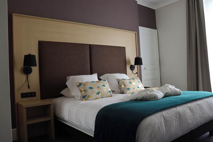 Room 5 of 21
