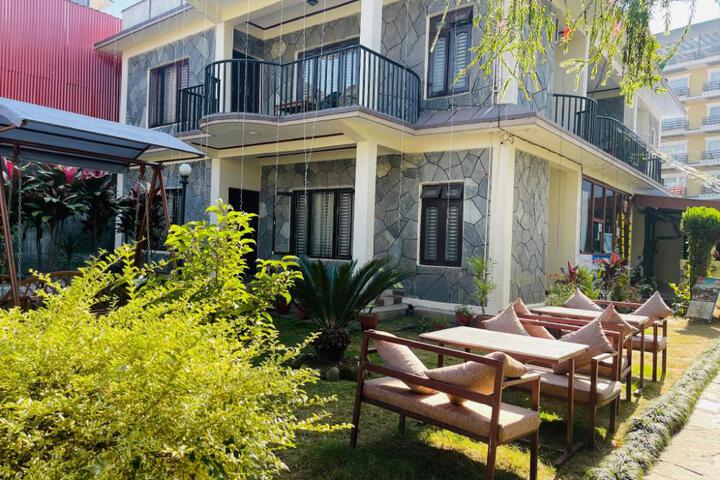 Hotel Peace Ganga Inn