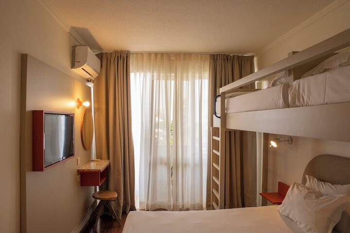 Room 4 of 46