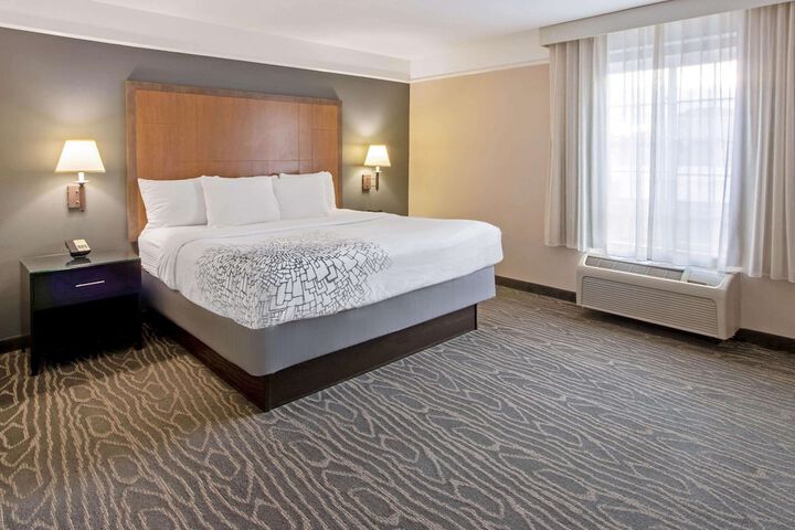 Room 30 of 53