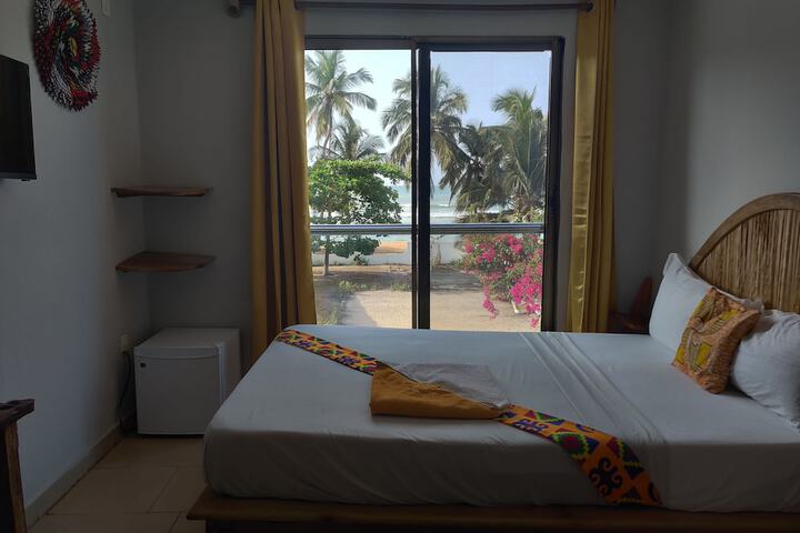Room 28 of 42