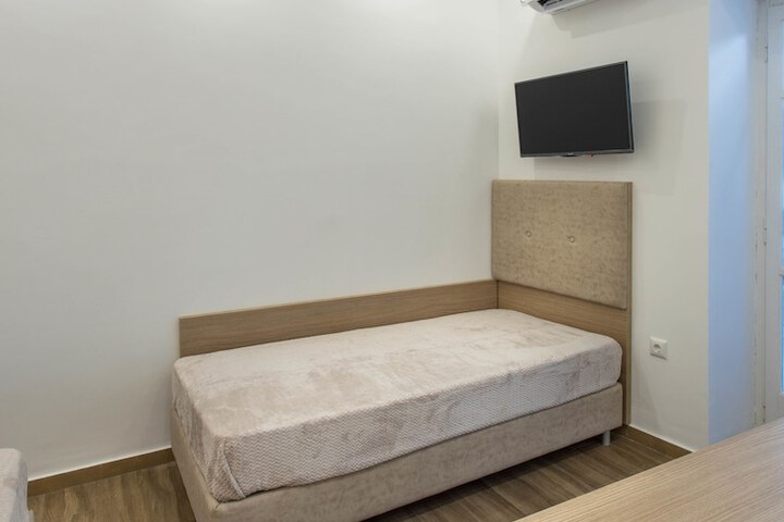 Room 31 of 69