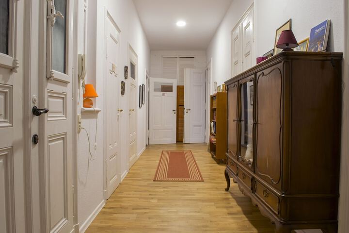 Room 117 of 202