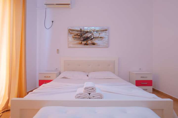 Room 15 of 67