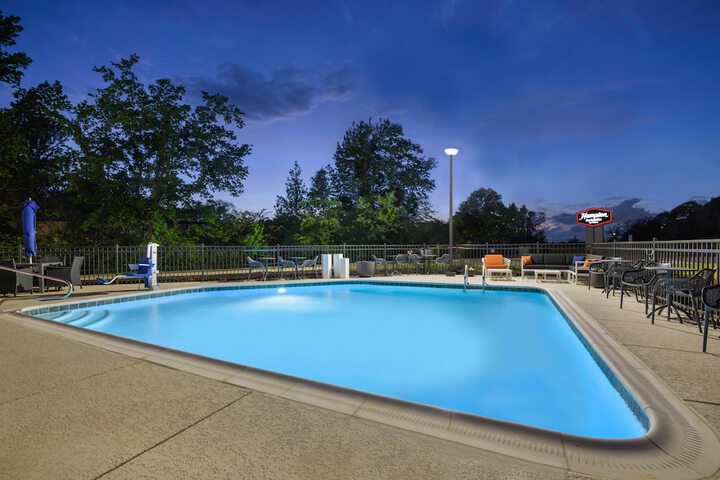Pool 38 of 50