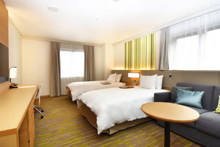 Room 15 of 169