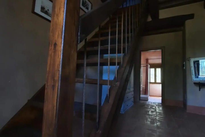 Room 14 of 21