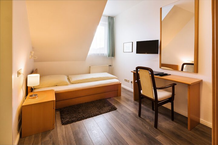 Room 7 of 52