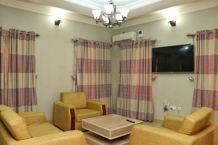 Room 23 of 40