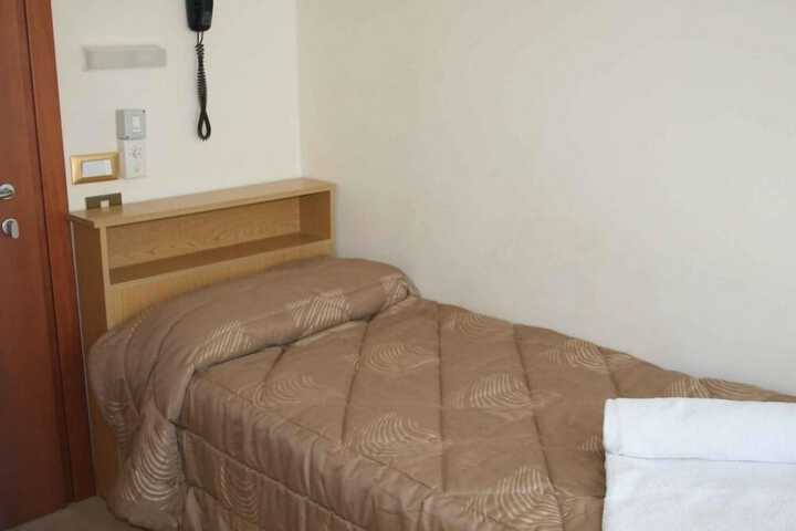 Room 7 of 23