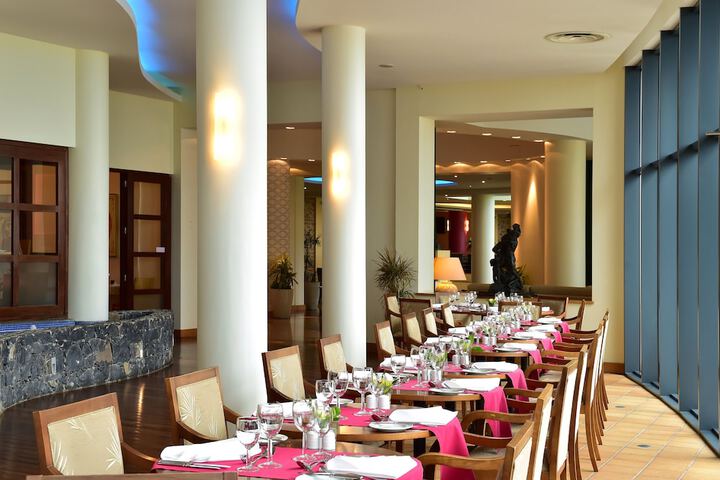 Dining 201 of 411
