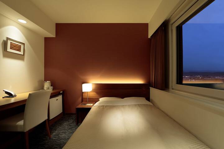 Room 22 of 49