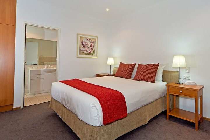 Room 4 of 71