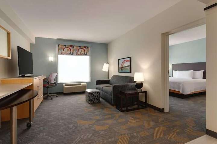 Room 5 of 13