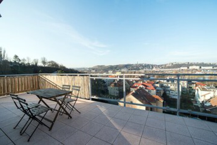 Terrace/Patio 5 of 38