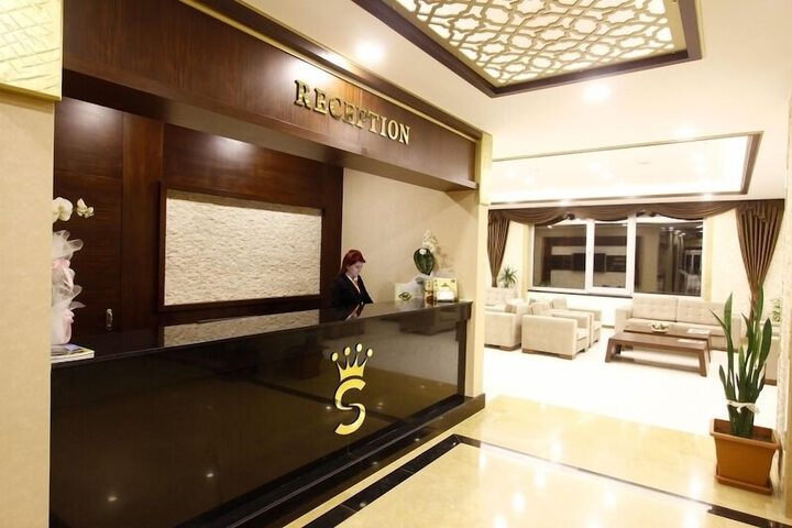 Hotel Interior 4 of 37