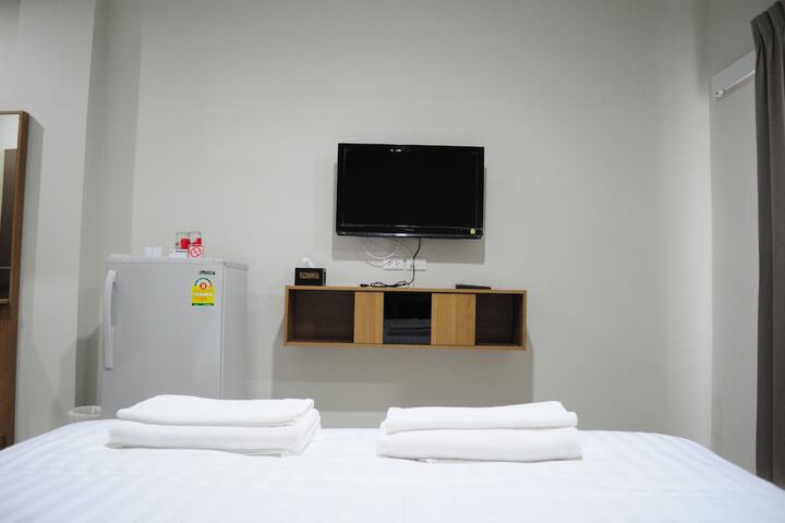Room 11 of 17
