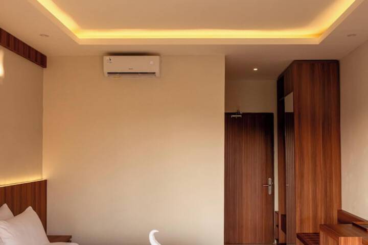 Room 36 of 105