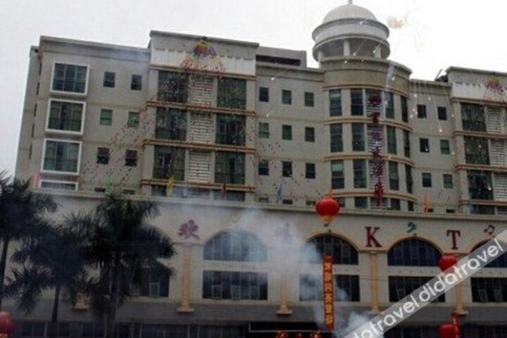 Lingtong Hotel