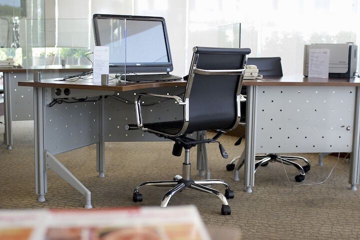 Business Center 68 of 74