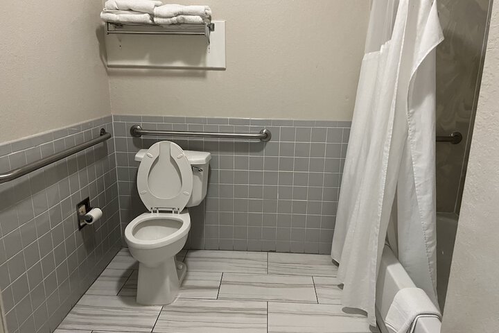 Room 21 of 30
