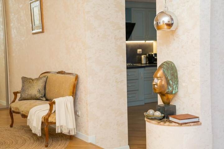 Room 47 of 75