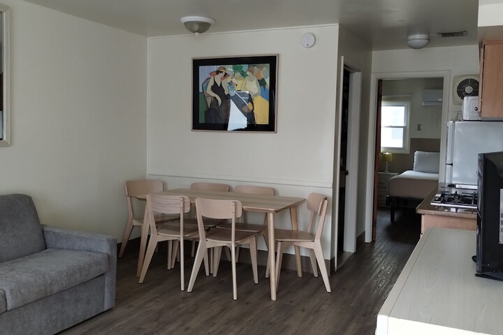 Room 10 of 58