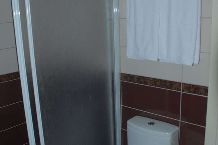 Room 11 of 25