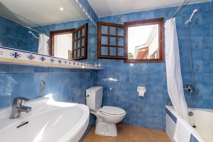 Bathroom Interior Photo