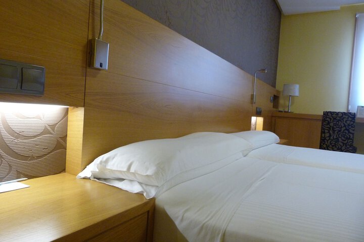 Room 7 of 51