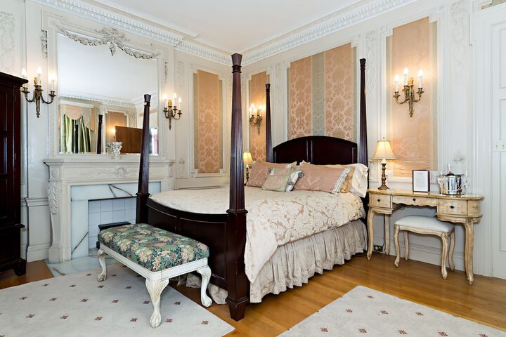 Room 10 of 88