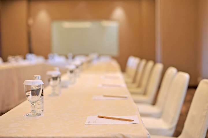 Meeting 48 of 52