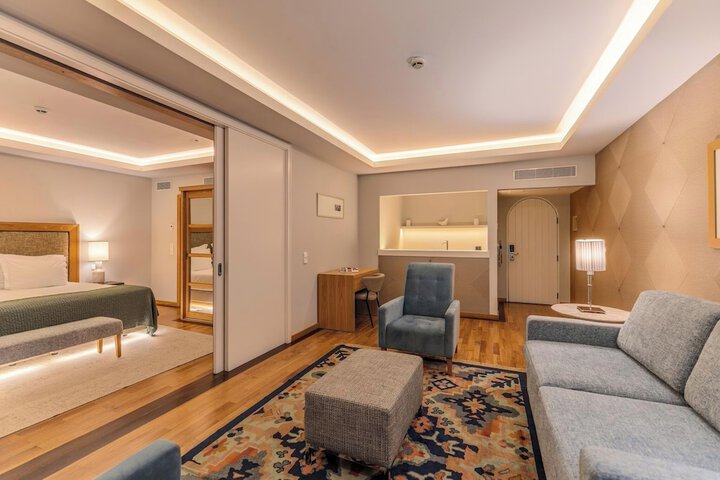 Room 15 of 47